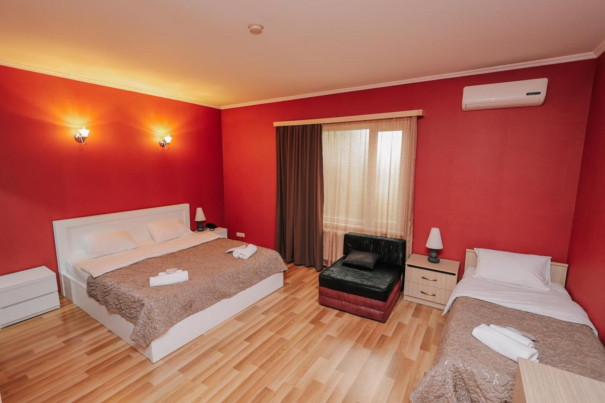 Hotel Darchi ティビリシ エクステリア 写真