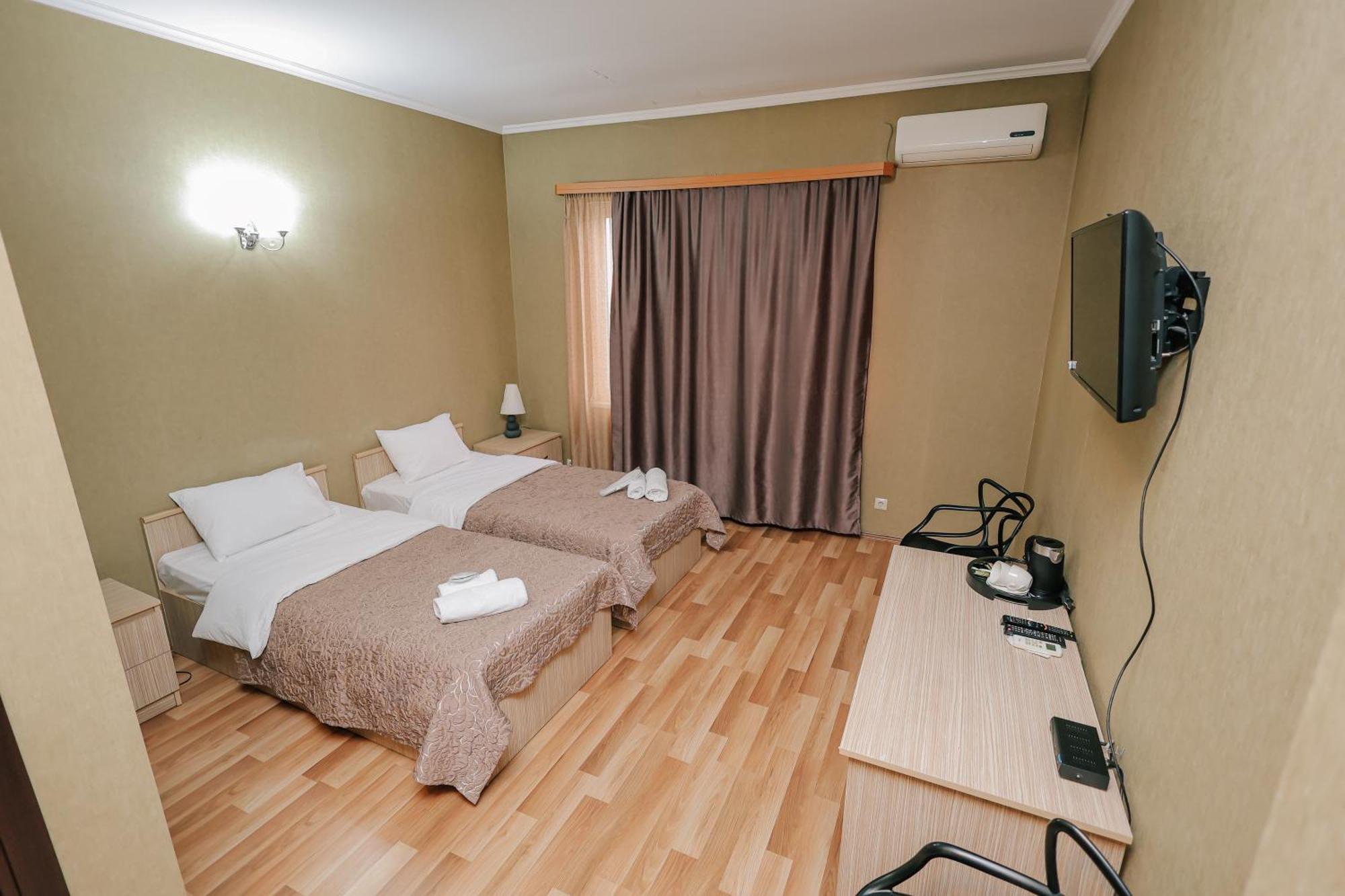 Hotel Darchi ティビリシ エクステリア 写真