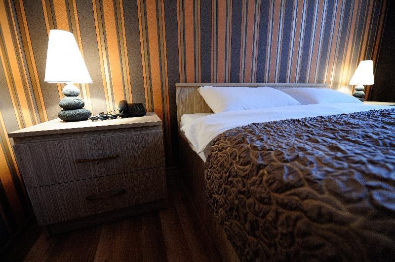 Hotel Darchi ティビリシ エクステリア 写真